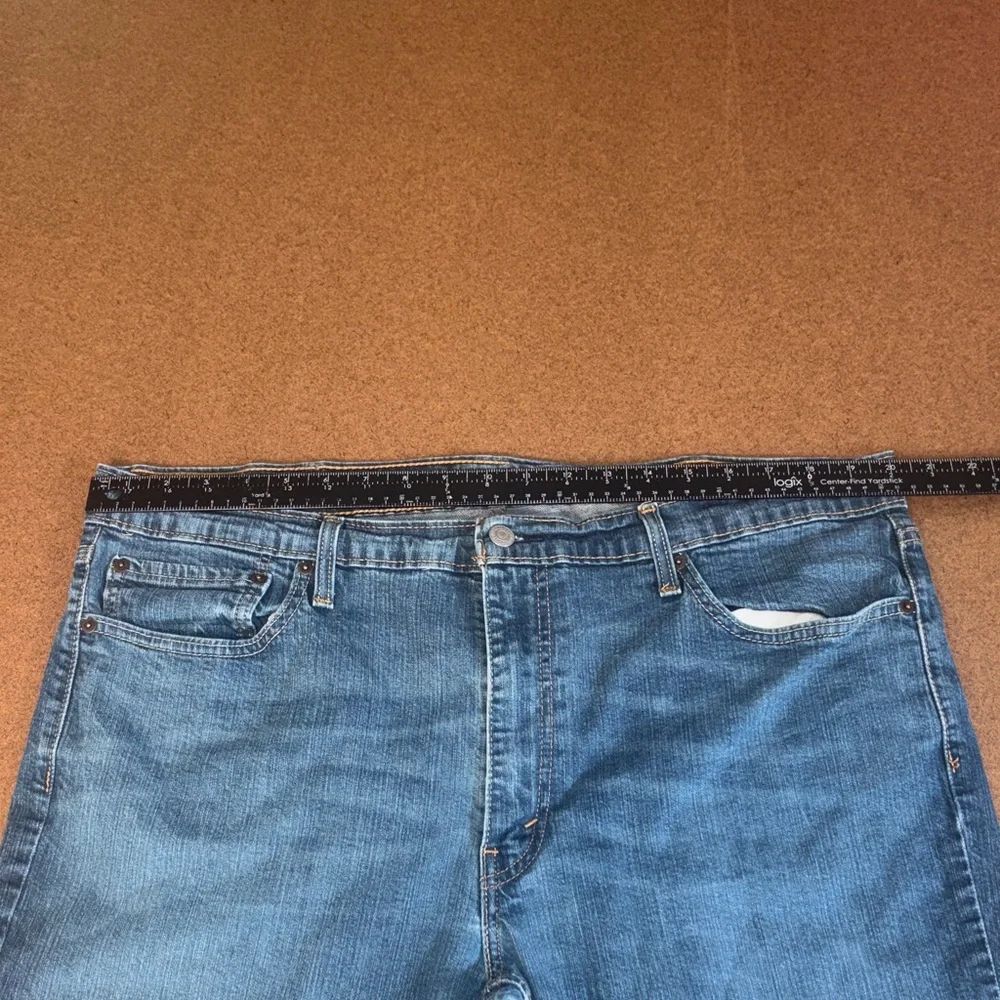 Levi's 541 Men's 40x30 Athletic Cut Blue Straight-Leg Denim Jeans